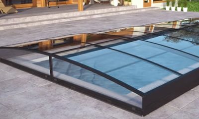 Pooltak är perfekt för dig som vill att badsäsongen ska räcka längre